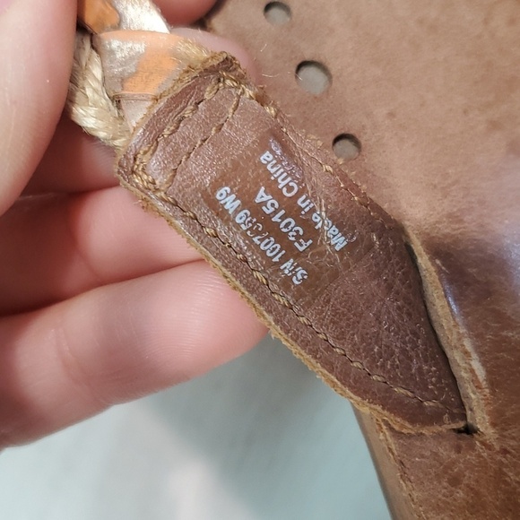 Ugg Australia Women Classic Comfort Leather Sandals Thong shoes sz 9 - Picture 10 of 10